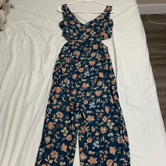 American Eagle Floral Jumpsuit Small - Picture 1 of 4